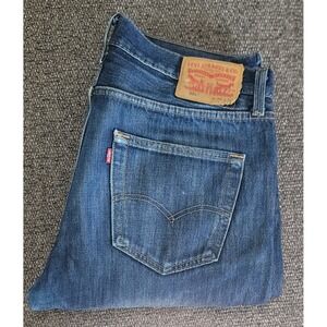 Levi's Men's 501 Jeans Blue Classic Button Fly Size  34x32 (actual 34x31)